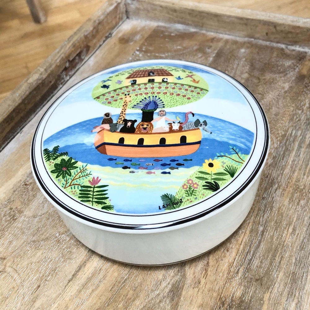 Villeroy & Boch Noah’s Ark Porcelain Round Box with Lid